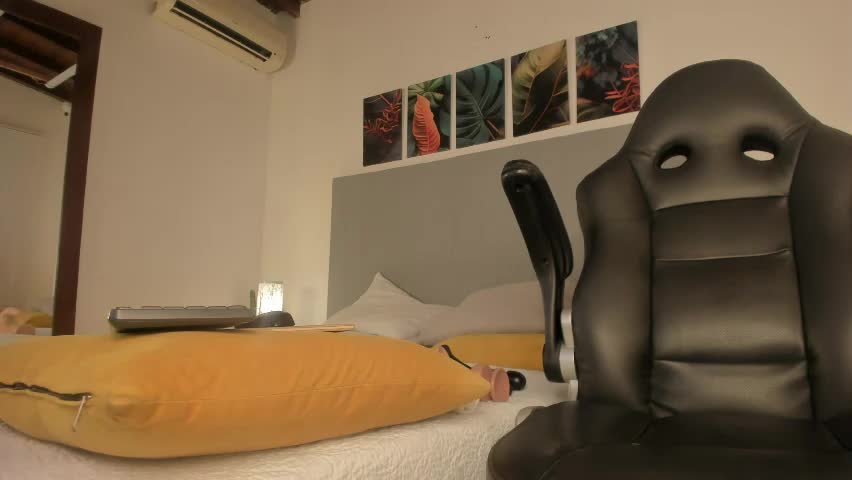 _molly_rosse_ Adult Chat April 6, 2026