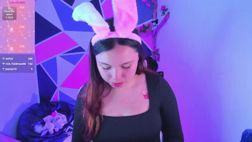 little_emma0 Adult Chat April 7, 2026