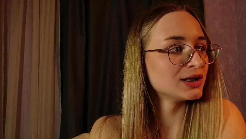 tiffanyhunt Adult Chat April 7, 2026