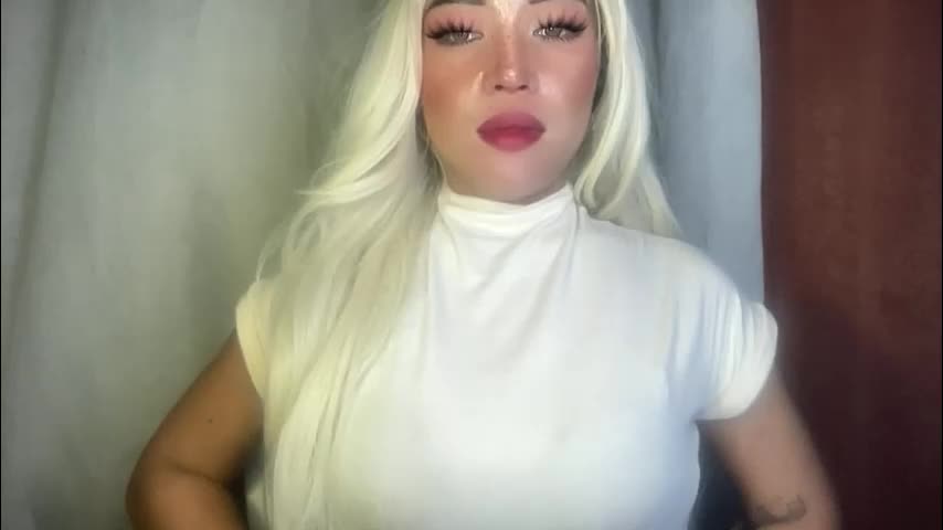 oliviaxxmore69 Adult Chat April 7, 2026