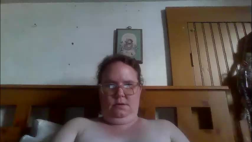 queen2118694 Adult Chat April 7, 2026