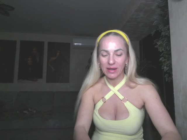 annamari1563 Adult Chat April 7, 2026