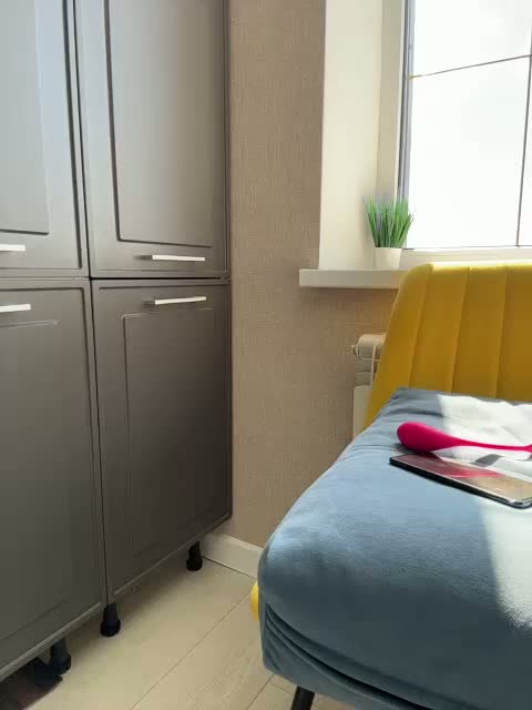 Luna_Lu Adult Chat April 6, 2026