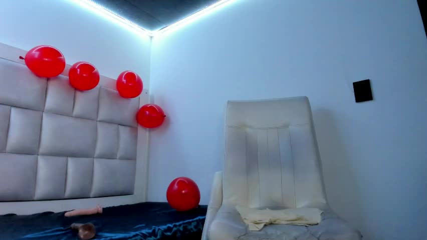 lulu_js_ Adult Chat April 7, 2026