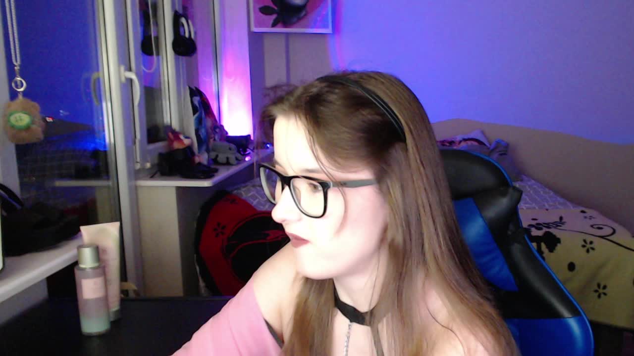 Cherry-Luna Adult Chat April 7, 2026