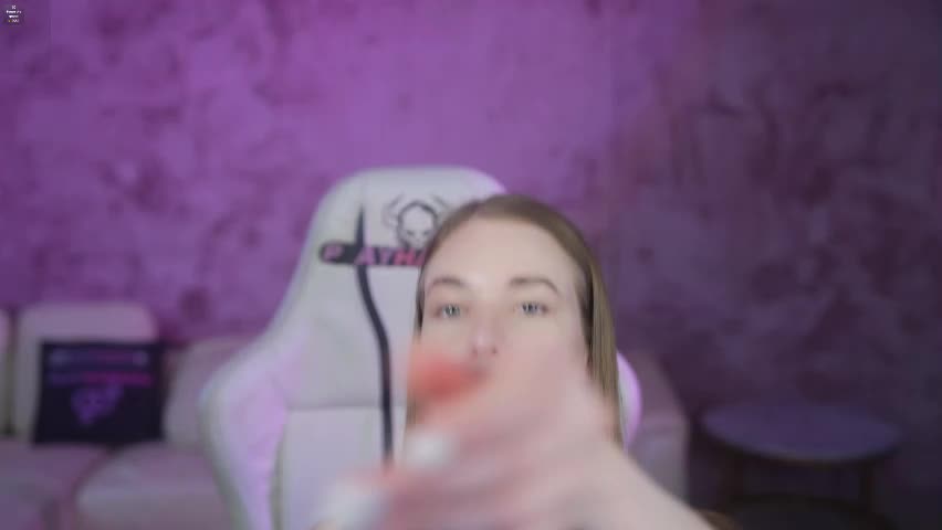 bright_diamonds_054 Adult Chat April 7, 2026