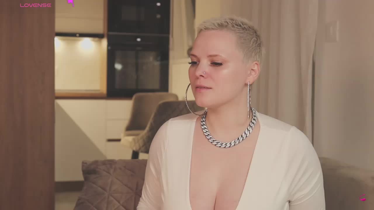 LikaBerry Adult Chat April 7, 2026