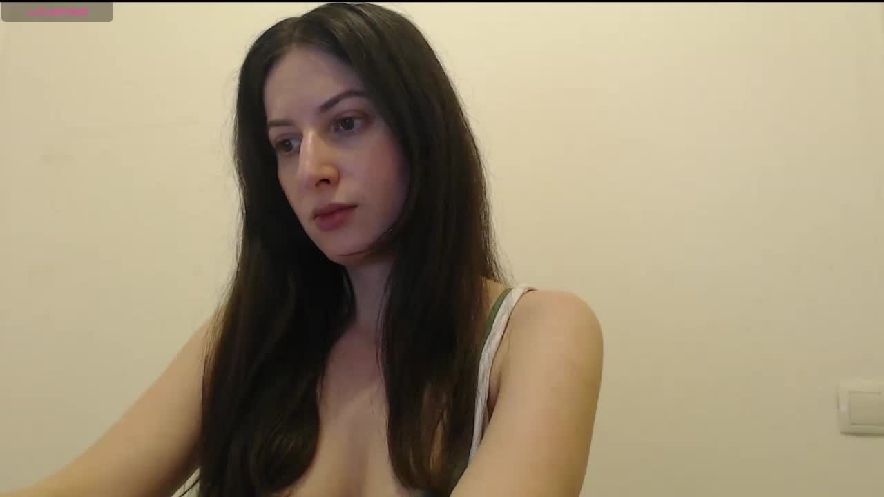 Hot-lina Adult Chat April 7, 2026