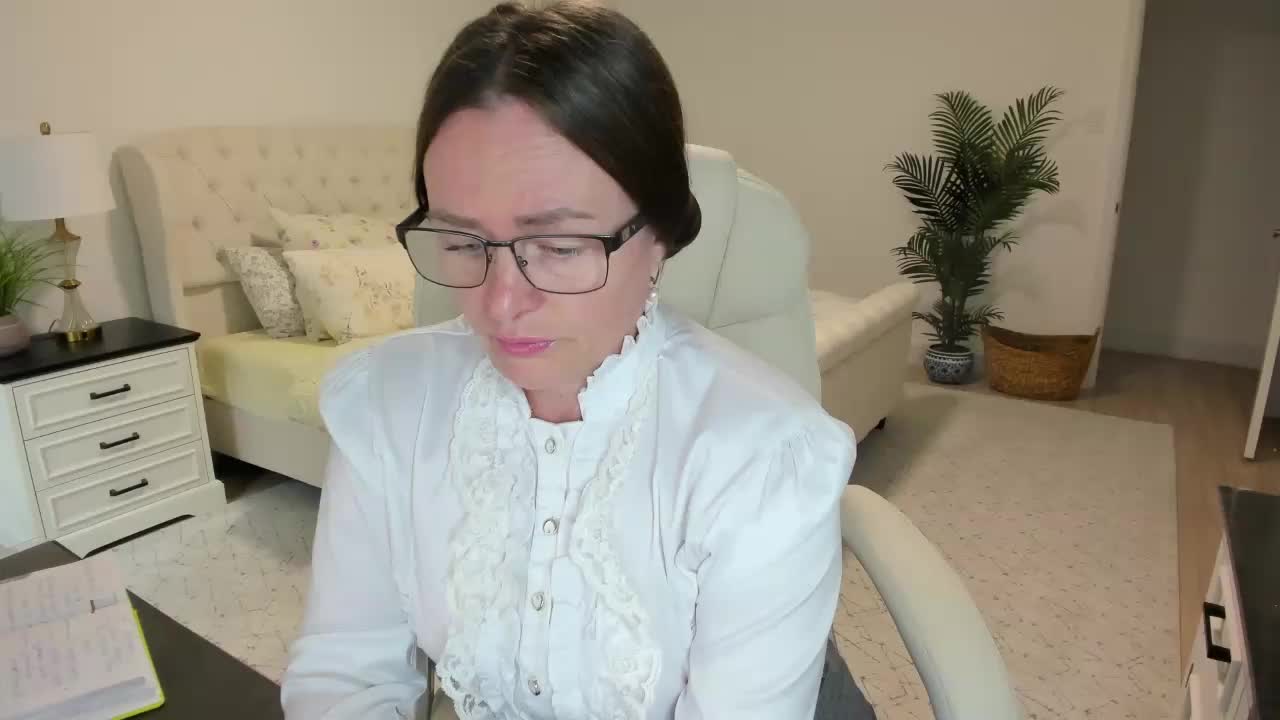 -Michelle- Adult Chat April 7, 2026