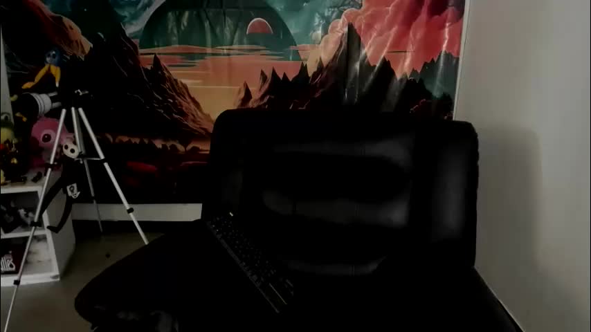 yunablack Adult Chat April 7, 2026