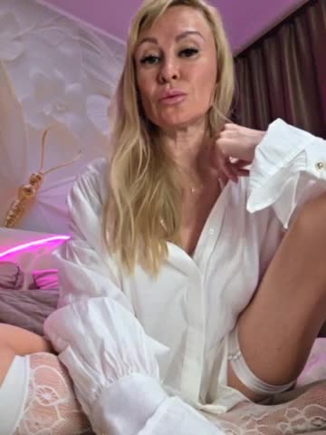 Blondi_Love Adult Chat April 7, 2026