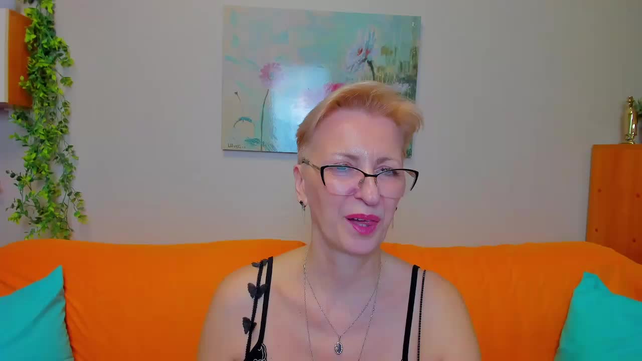 iamyourdream89 Adult Chat April 7, 2026