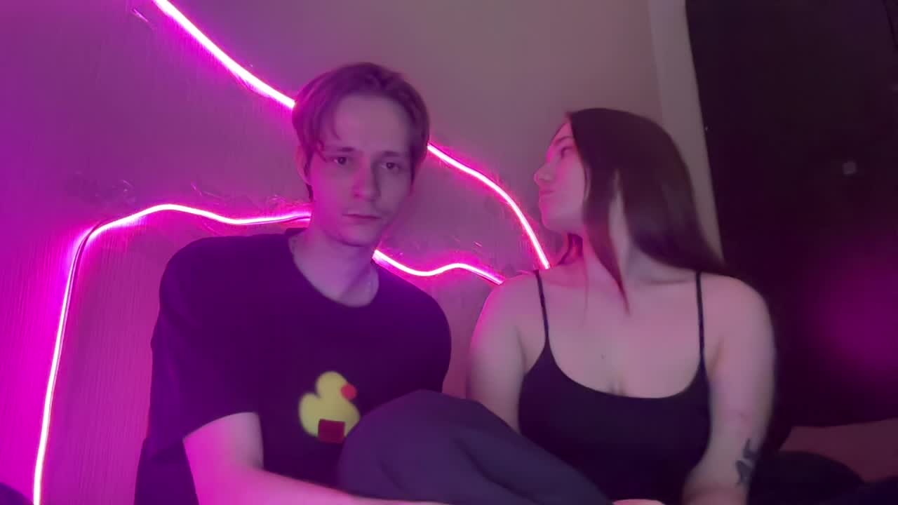 titsDestroy2007 Adult Chat April 7, 2026