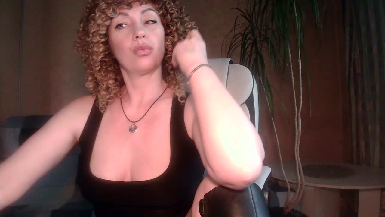 Kleo77777 Adult Chat April 7, 2026