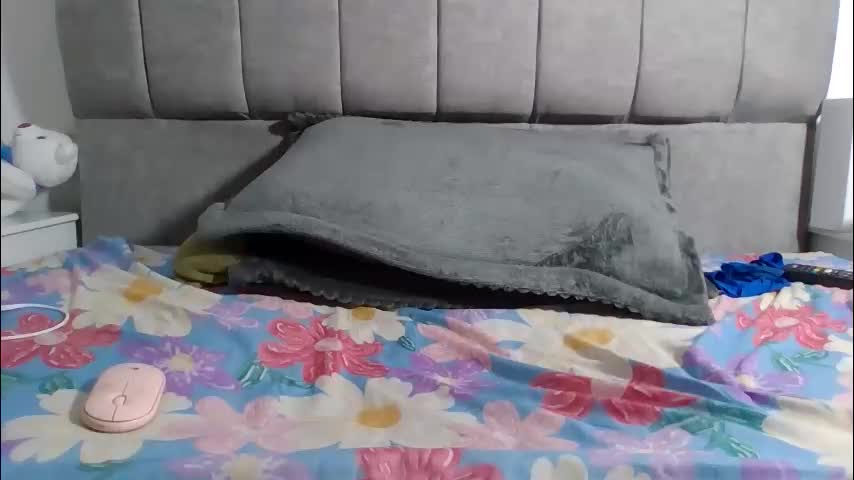 crazygirlsweet Adult Chat April 7, 2026