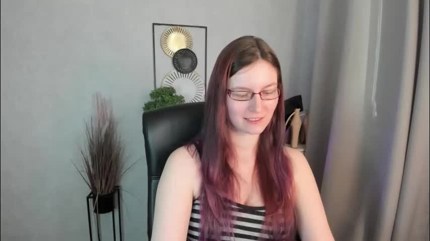 emma_lust94 Adult Chat April 7, 2026