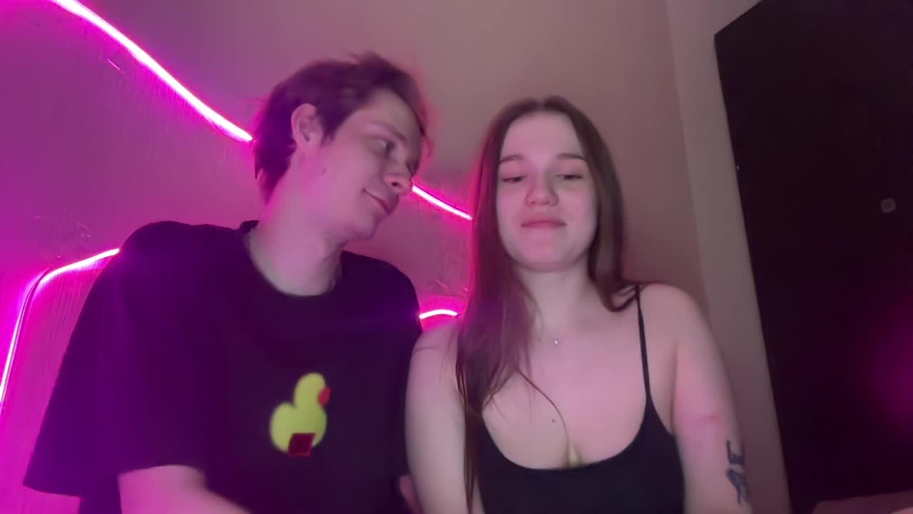 titsDestroy2007 Adult Chat April 7, 2026