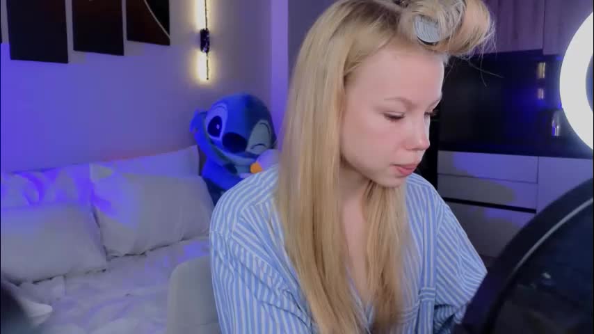 emily_shepard Adult Chat April 7, 2026