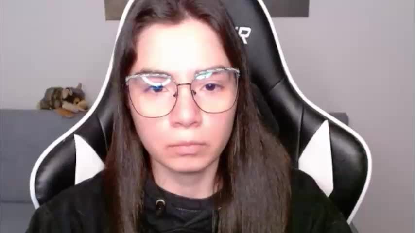 wolfs_daughter Adult Chat April 7, 2026