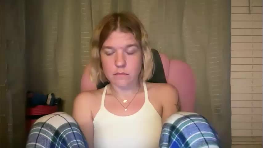 ebony8ivory Adult Chat April 7, 2026