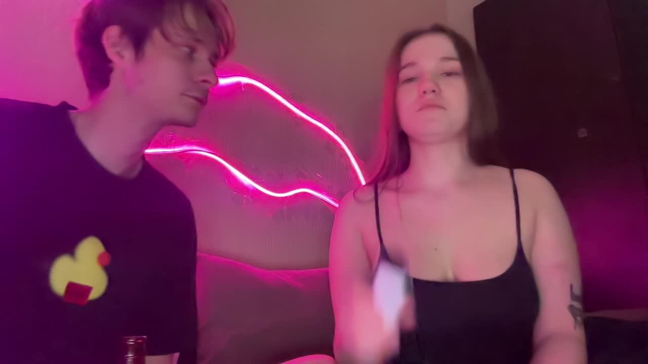 titsDestroy2007 Adult Chat April 7, 2026