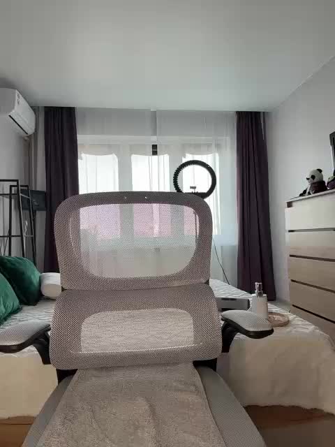 JuliaDragon Adult Chat April 7, 2026