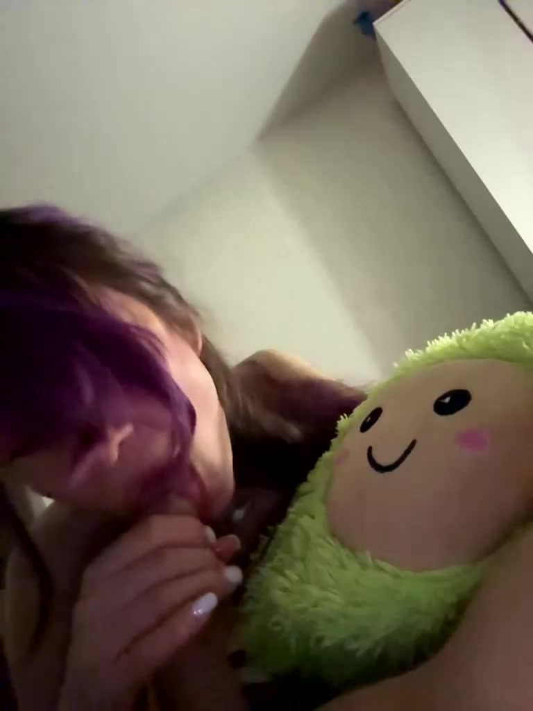 VIP17CoupleDream Adult Chat April 7, 2026