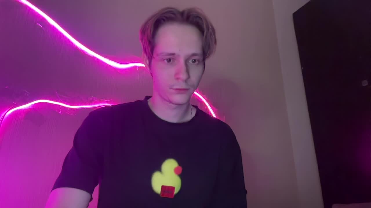 titsDestroy2007 Adult Chat April 7, 2026