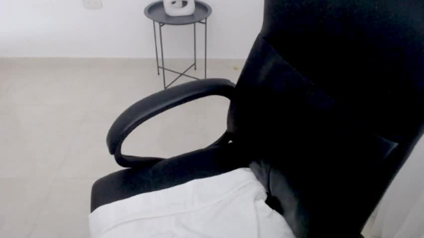 princess_19x Adult Chat April 7, 2026