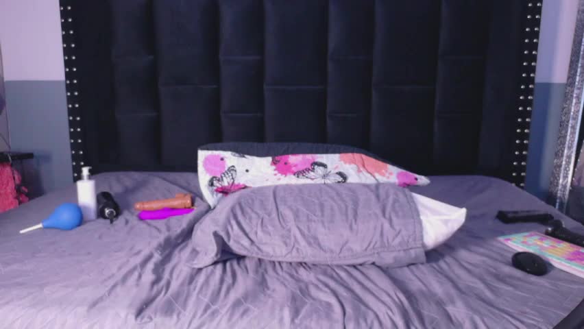 petitelittleebony Adult Chat April 7, 2026