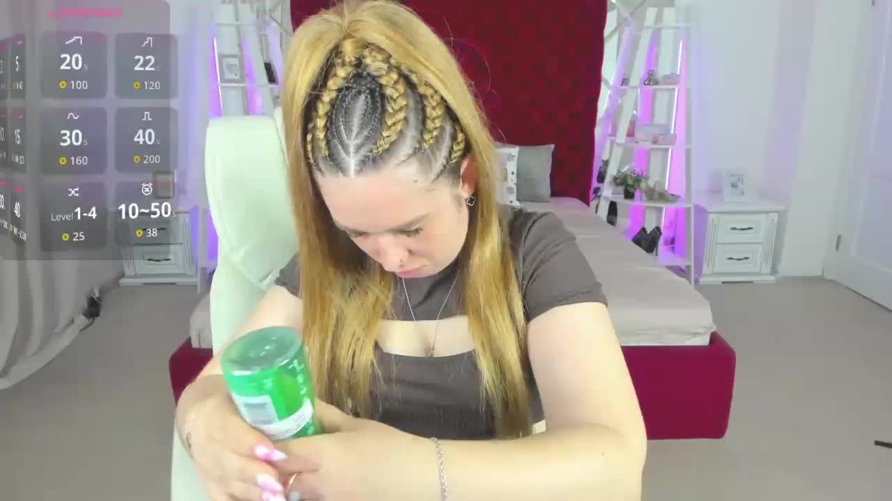 SofiiDarling Adult Chat April 8, 2026