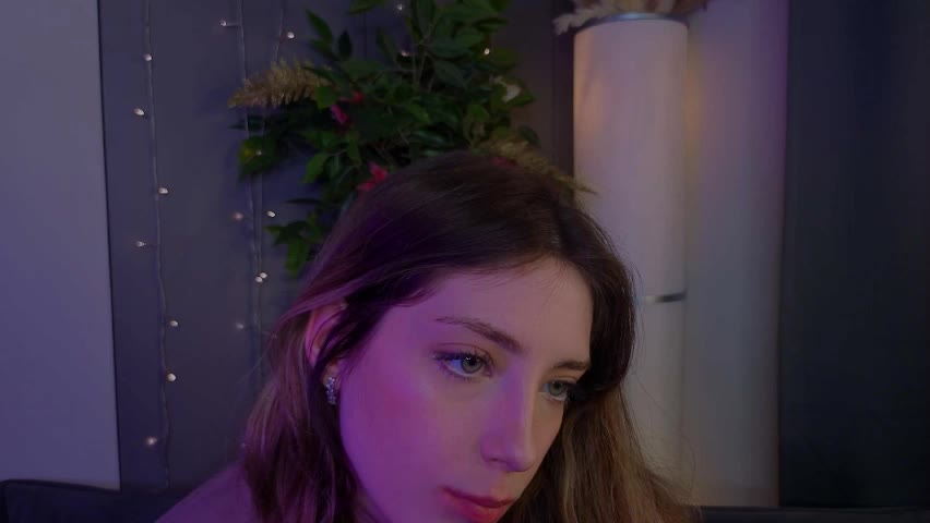 isobelsteinger Adult Chat April 7, 2026