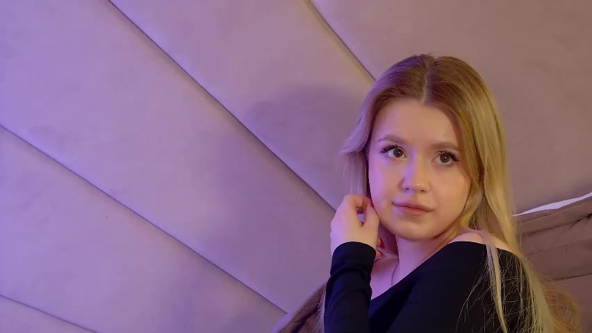 milanabalmain Adult Chat April 7, 2026