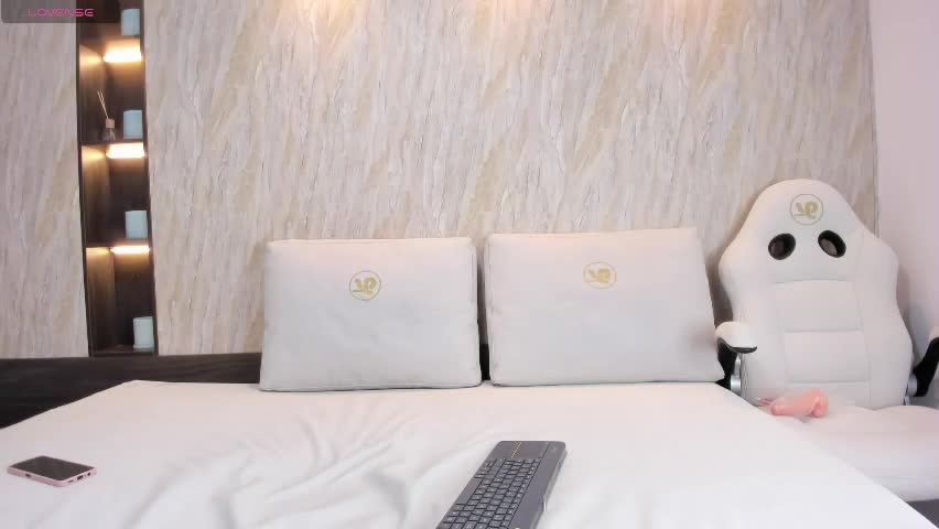 luisa_owen Adult Chat April 7, 2026