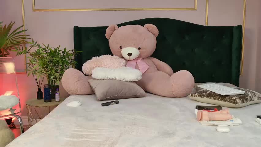 kirrawhite Adult Chat April 7, 2026