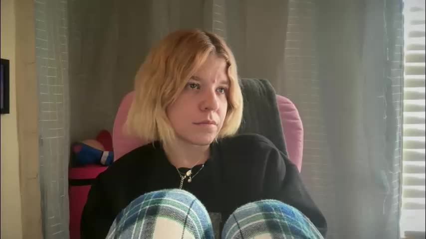 ebony8ivory Adult Chat April 7, 2026