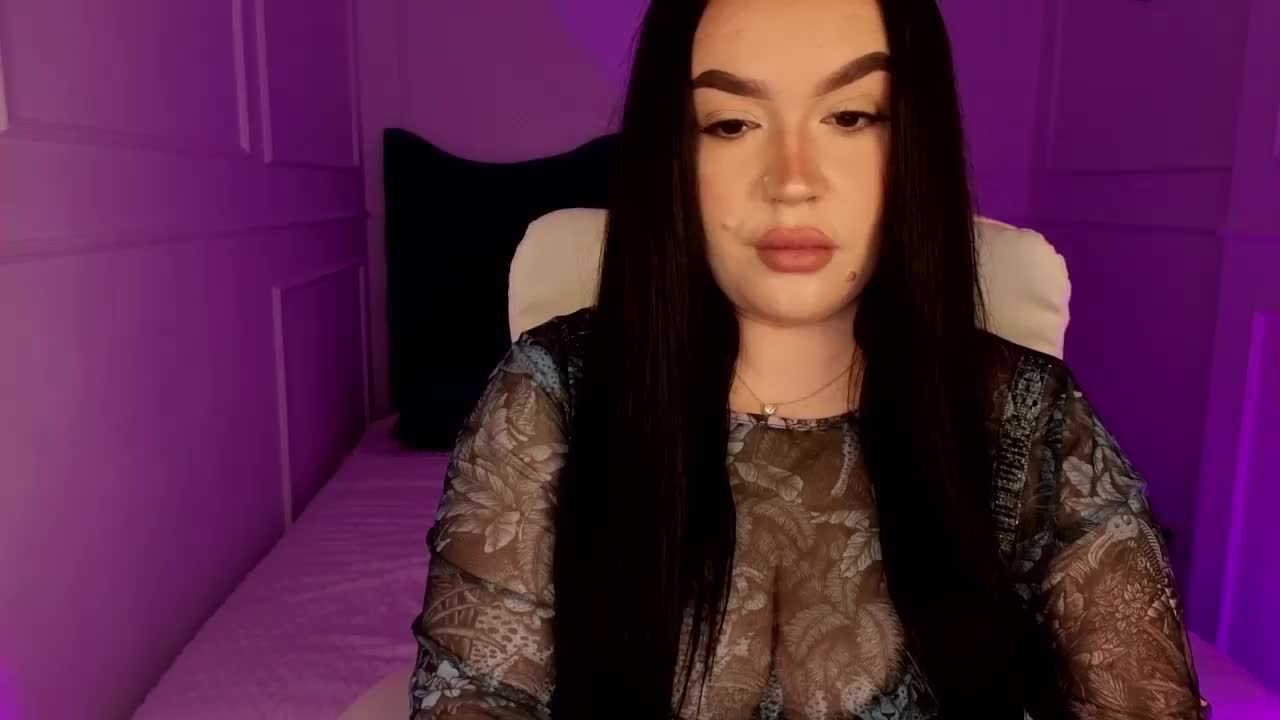 tinafox Adult Chat April 7, 2026