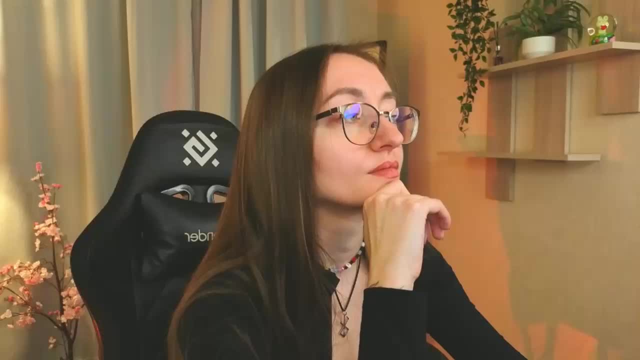 ShiroHeby Adult Chat April 7, 2026