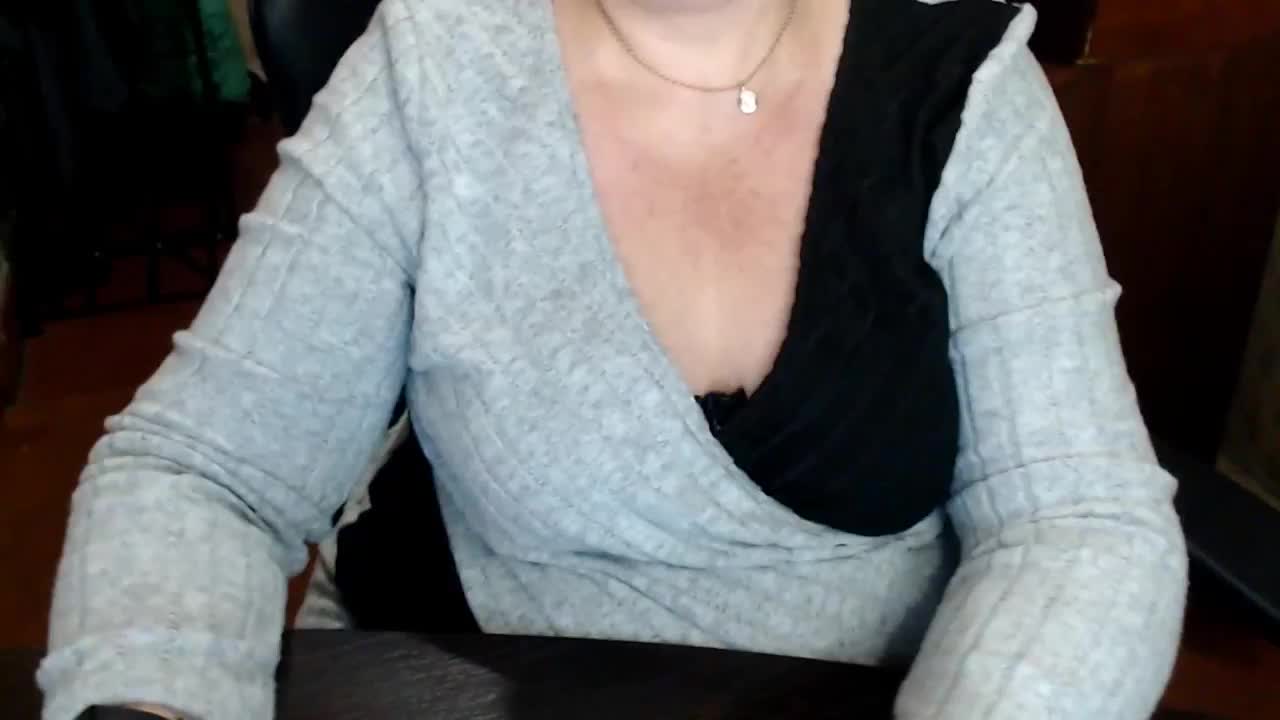 Alisa1917 Adult Chat April 8, 2026