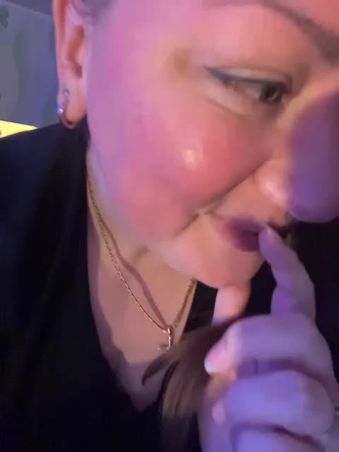 SweetyLiza Adult Chat April 7, 2026