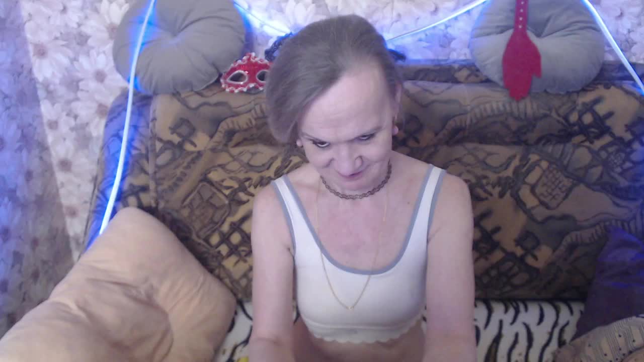 miss-bekker23 Adult Chat April 8, 2026