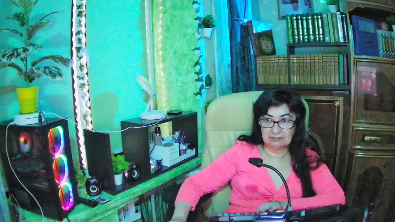 Infodar Adult Chat April 7, 2026