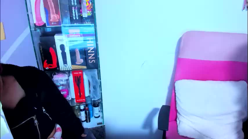 cutegirls_noa Adult Chat April 7, 2026