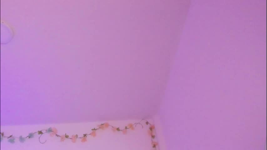 little_tifanny82 Adult Chat April 7, 2026