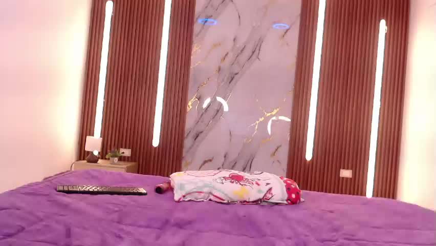 domenica_west Adult Chat April 7, 2026