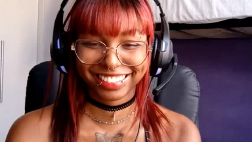 emilylivos Adult Chat April 7, 2026