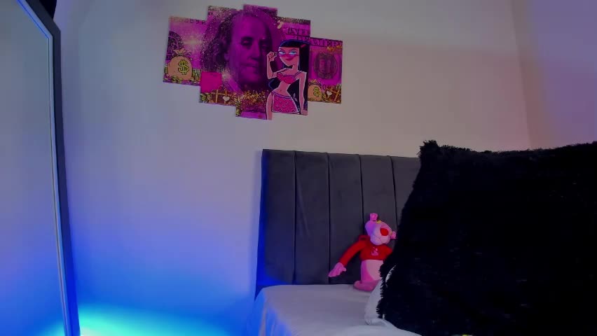 natalie_rouss Adult Chat April 7, 2026