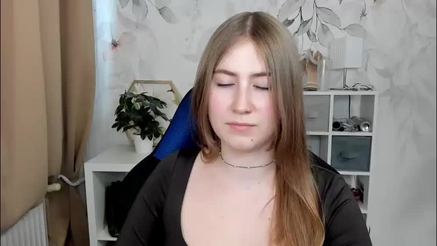 meganx_candy Adult Chat April 8, 2026