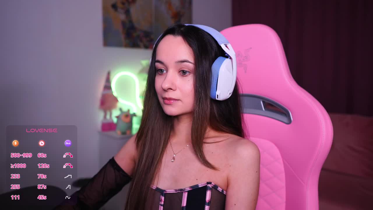 JuicyAngel Adult Chat April 8, 2026