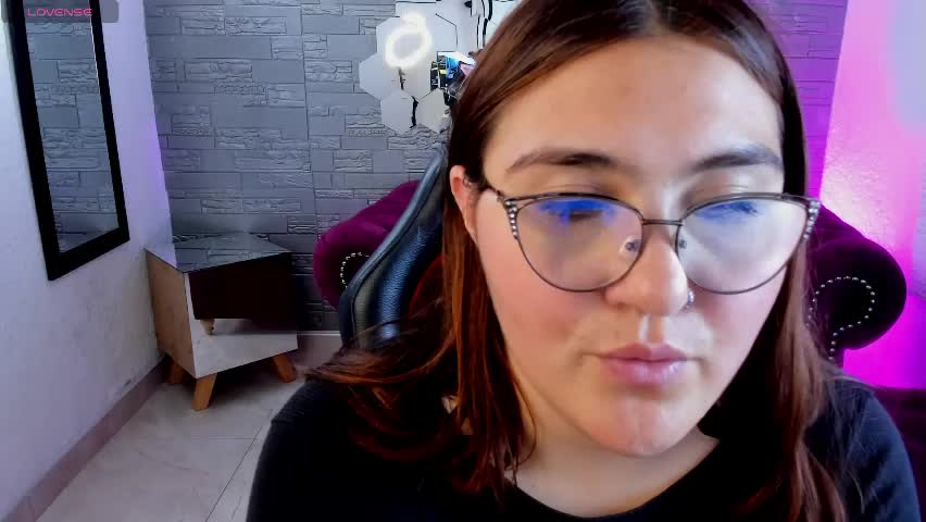 diamondfox_m Adult Chat April 8, 2026